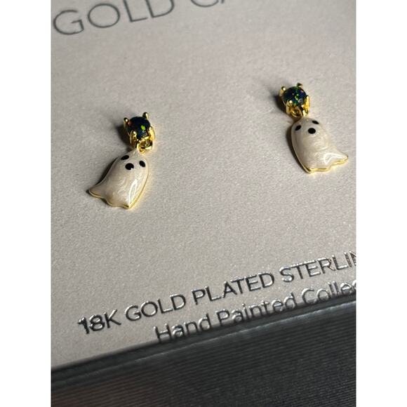 18 K gold plated ghost earrings with amazing design. Super small. - Picture 6 of 7